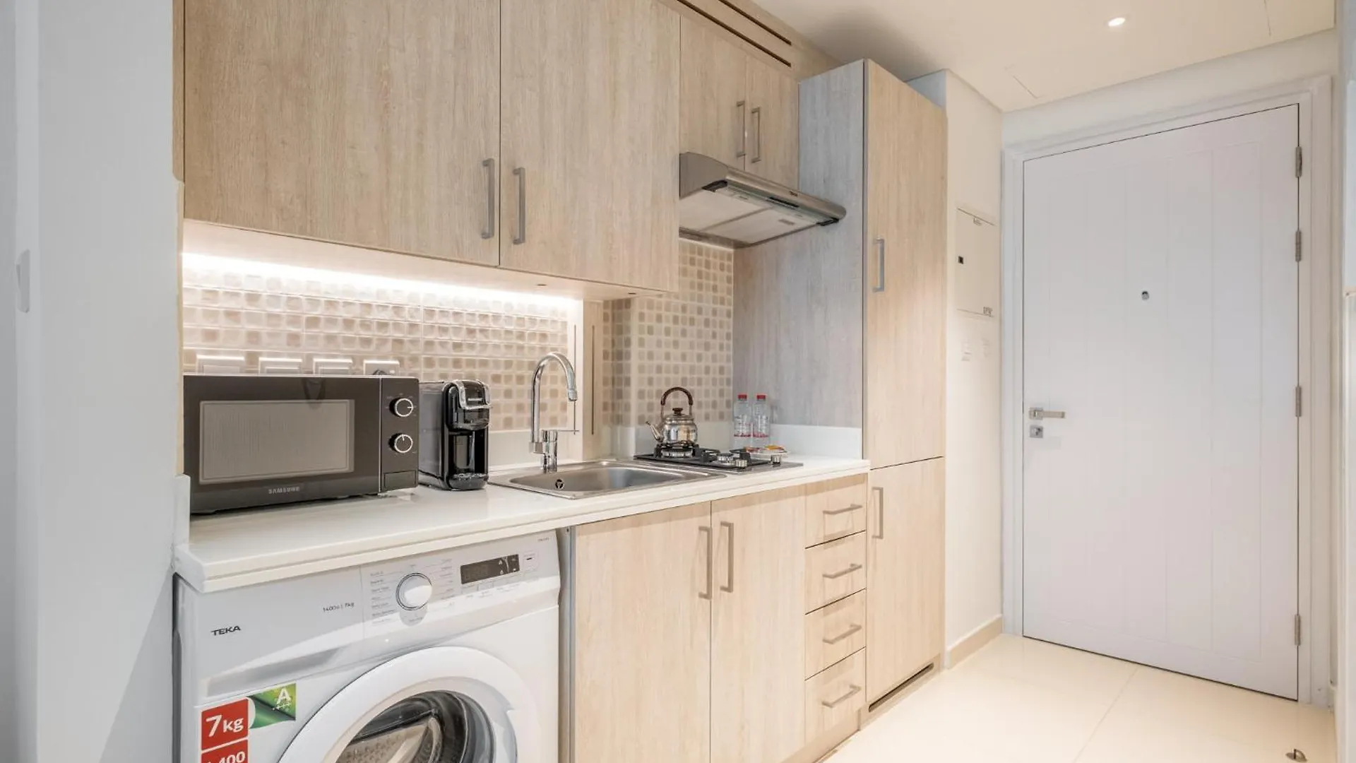 Apartment Charming Studio In Seven Palm With Balcony Rooftop Floor Dubai